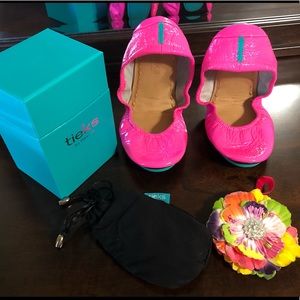 Pop Pink Tieks Size 8